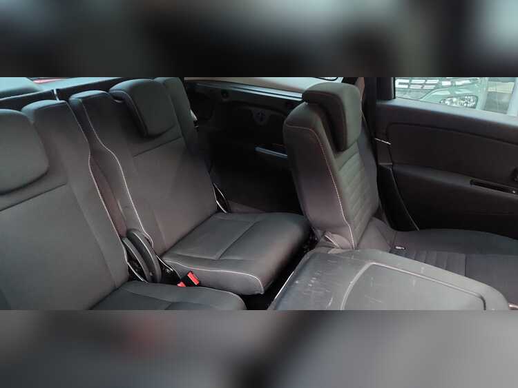 Renault Grand Scenic 1.5 DCI 110CV foto 8